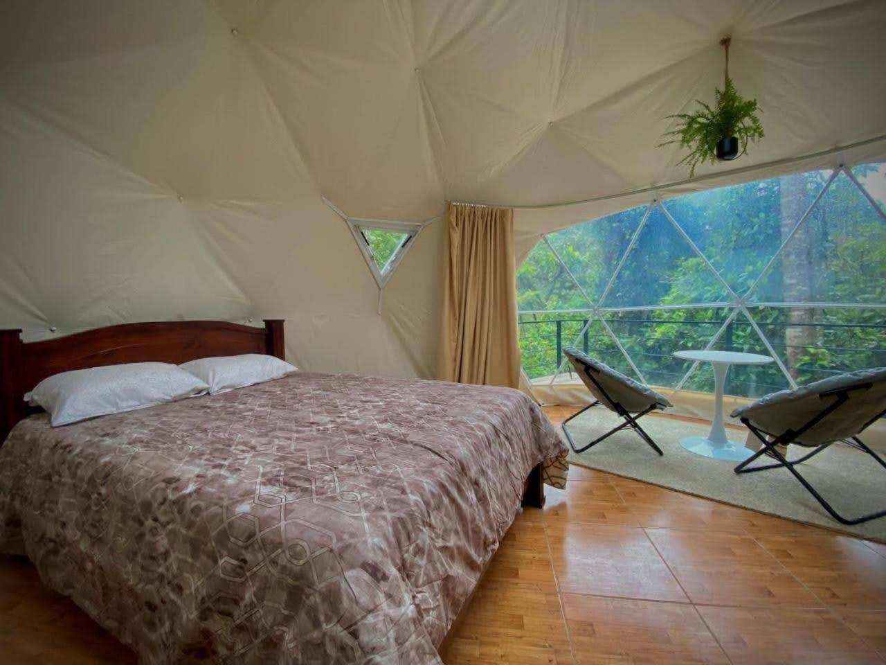 Hotel Rivel - Restaurant & Nature Retreat Туриалба Екстериор снимка