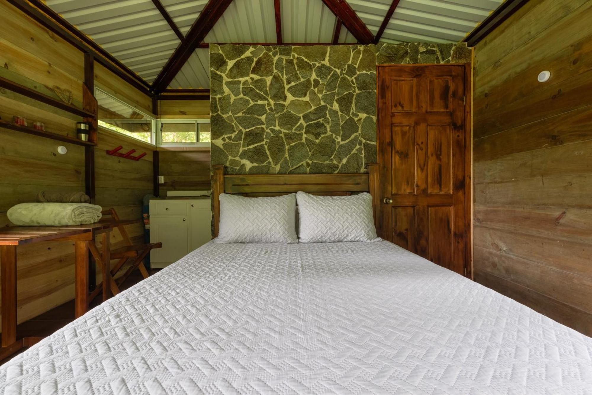 Hotel Rivel - Restaurant & Nature Retreat Туриалба Екстериор снимка