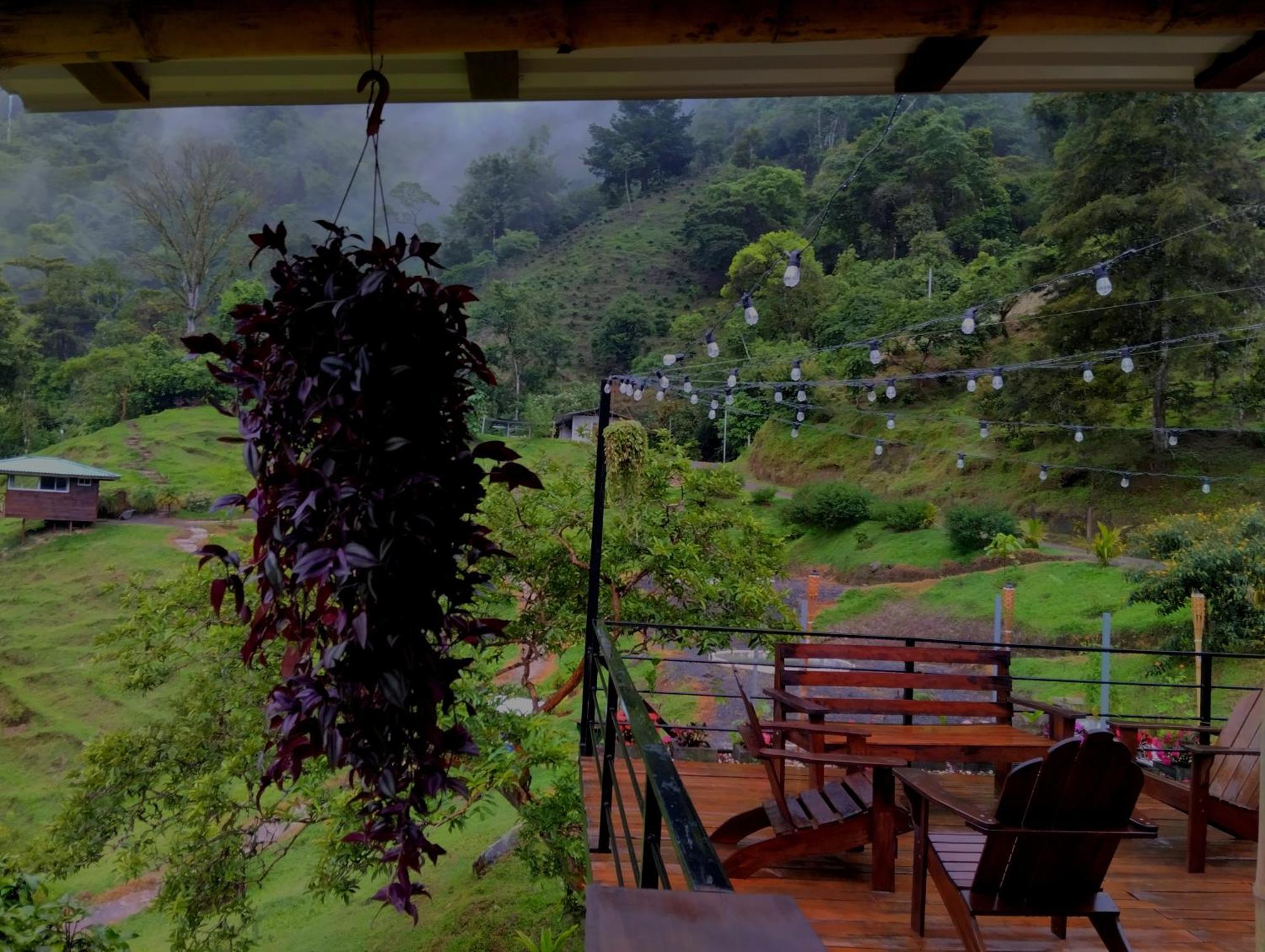 Hotel Rivel - Restaurant & Nature Retreat Туриалба Екстериор снимка