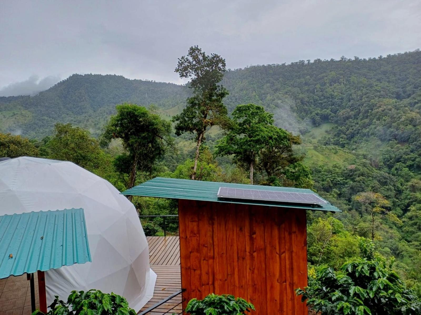 Hotel Rivel - Restaurant & Nature Retreat Туриалба Екстериор снимка