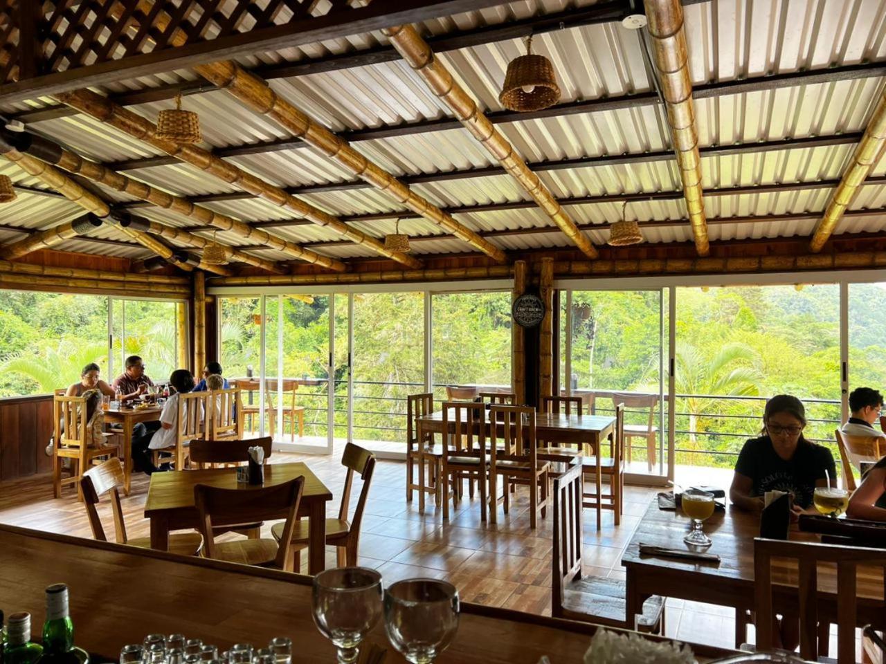 Hotel Rivel - Restaurant & Nature Retreat Туриалба Екстериор снимка